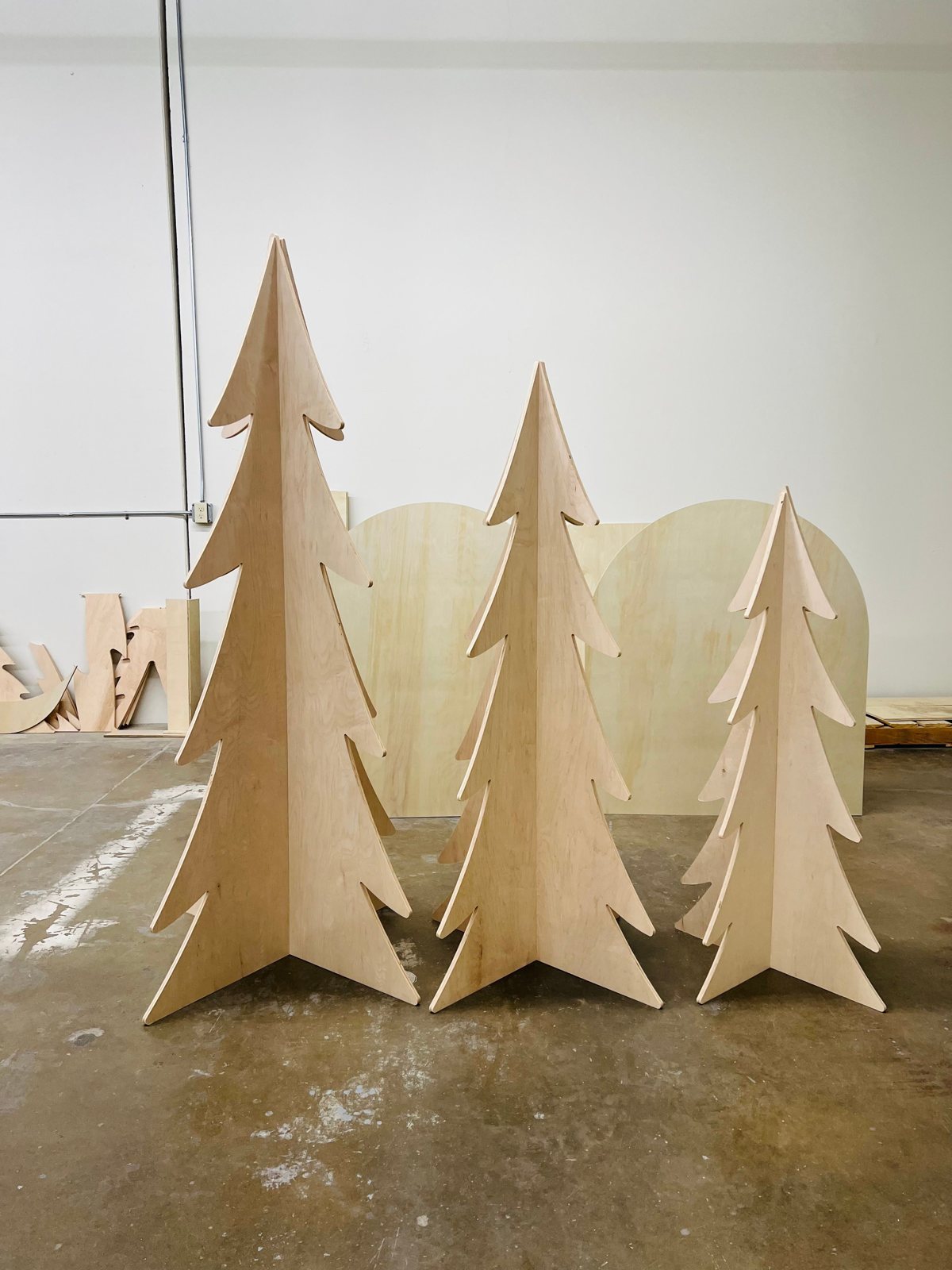 Wooden Christmas Trees – Slotted 2-Piece Design