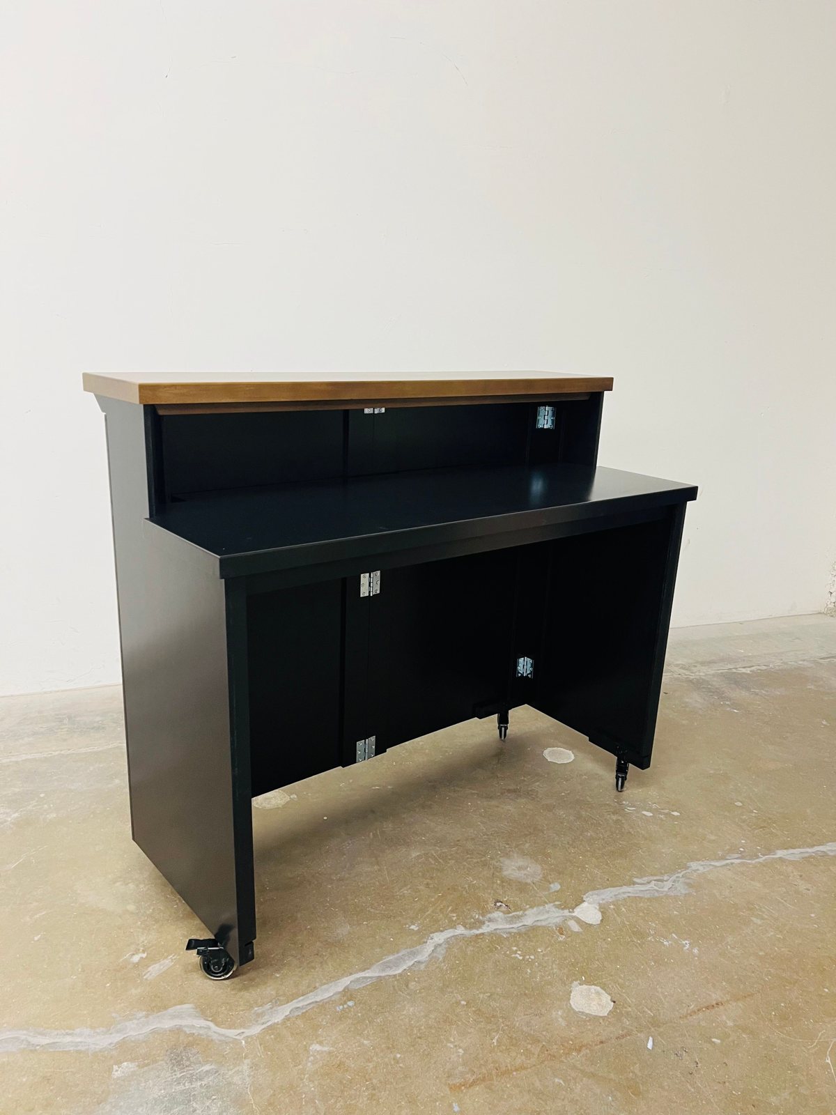 The Ridge Folding Serving Bar