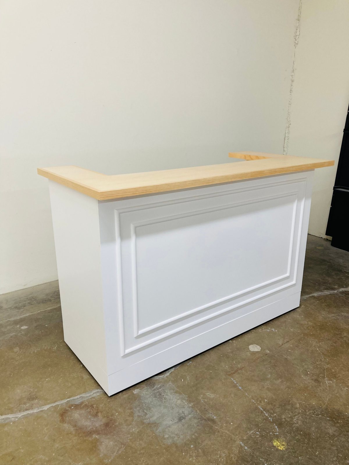 The Heritage U-Shaped Bar