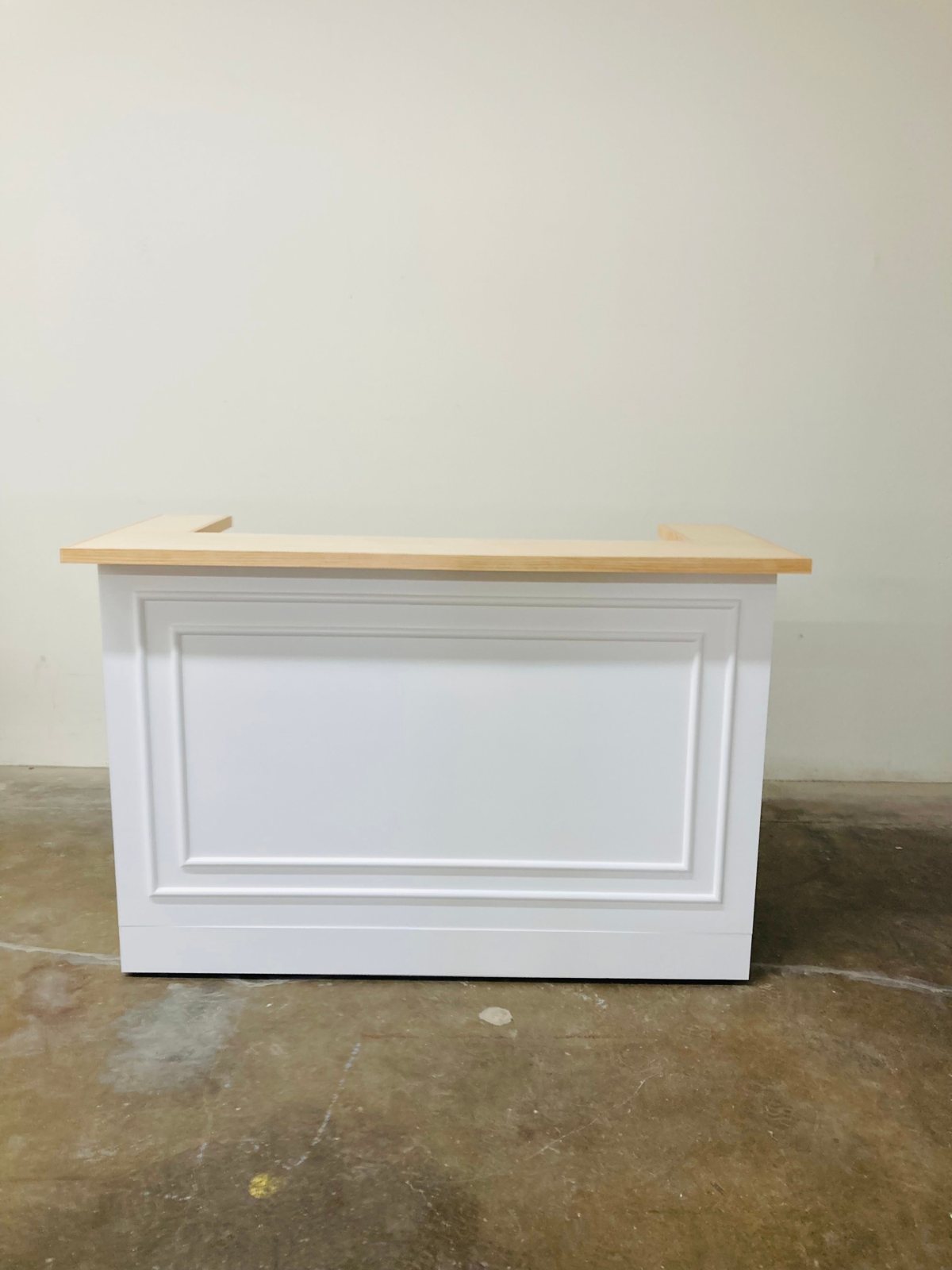 The Heritage U-Shaped Bar