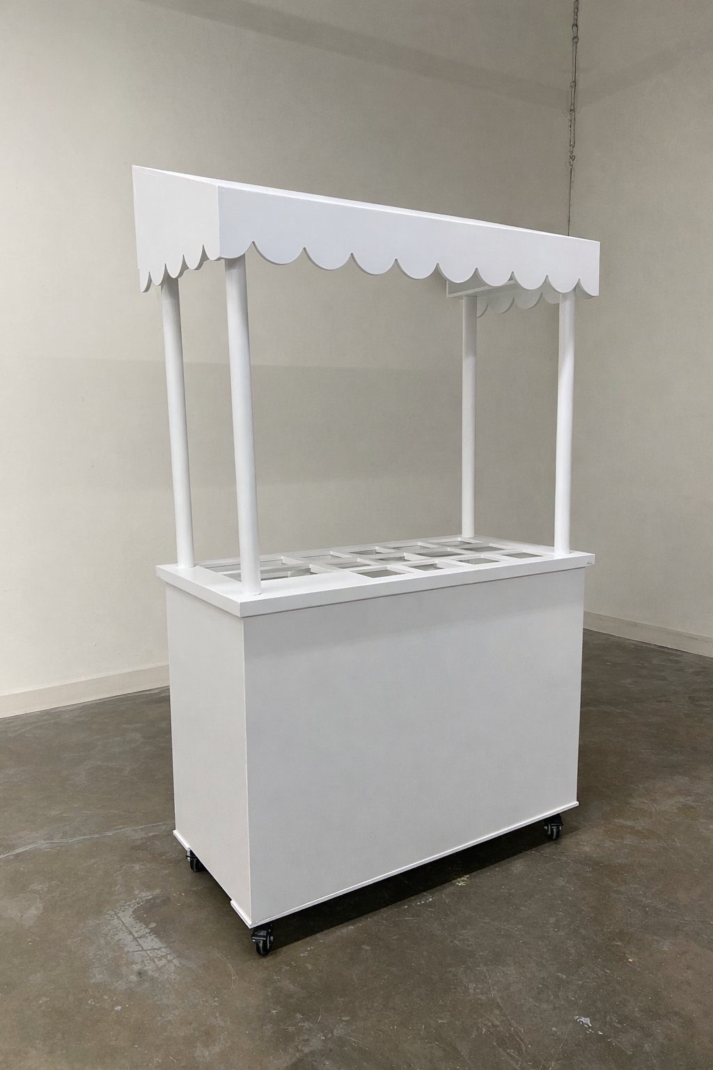 The Patisserie Market Cart