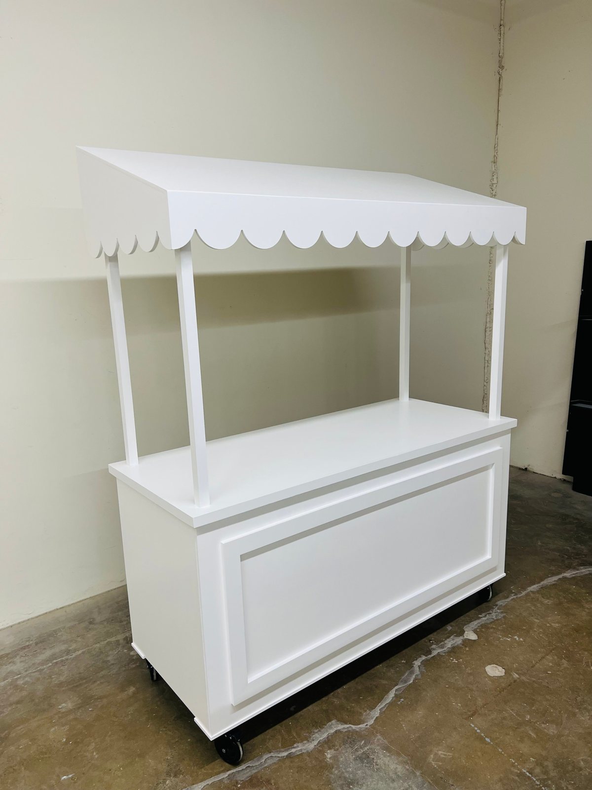 The Grand Market Cart