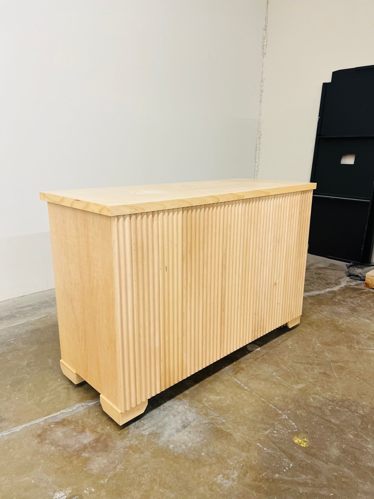 The Grove Fluted Bar